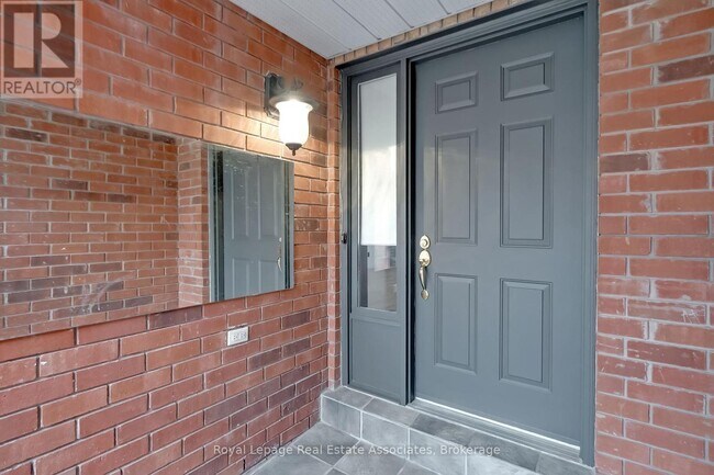 Photo - 43 Corkett Dr