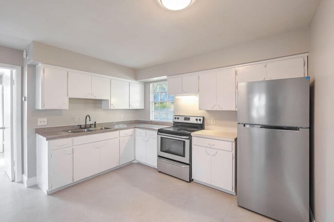 Photo - 3147 Naylor Terrace Unit 3