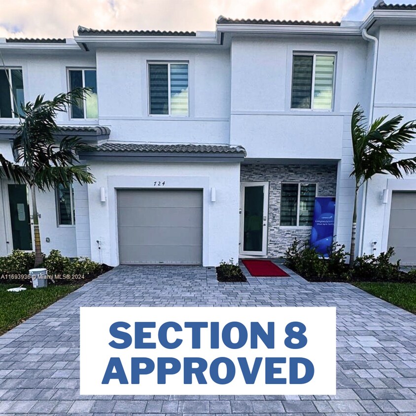 Photo - 724 SE 13th Street Cir (Homestead, FL)