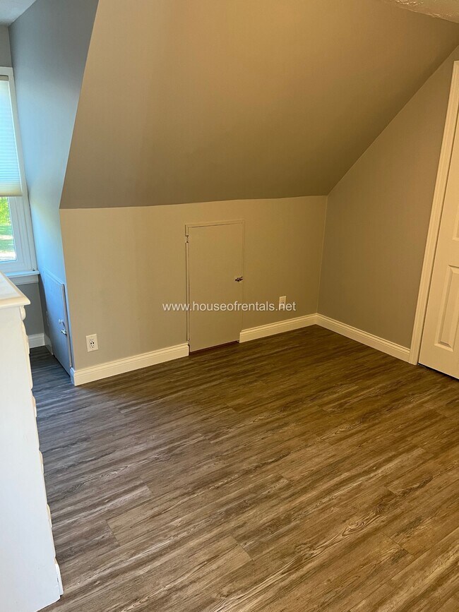 1609 W Grand Ave House House Rental in Carterville, IL