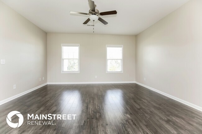 Photo - 900 Beverly Ct