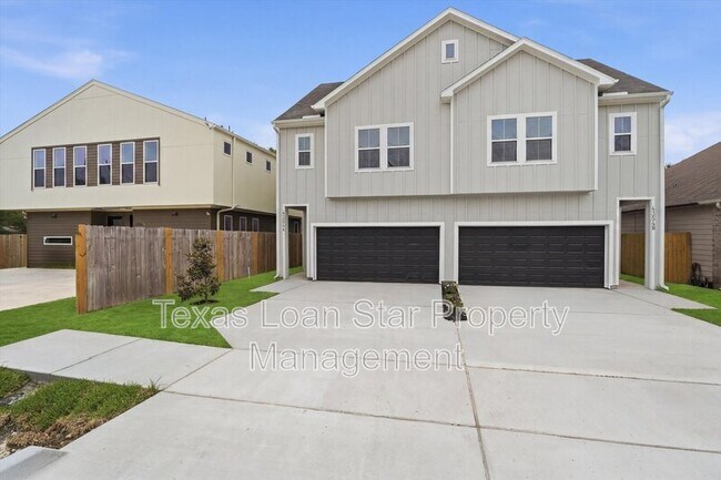 Photo - 4354 Clover St Unit A