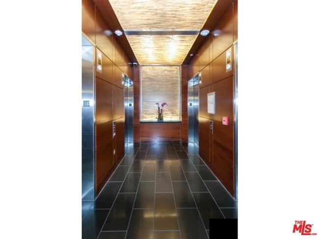 Photo - 1155 S Grand Ave Unidad 401