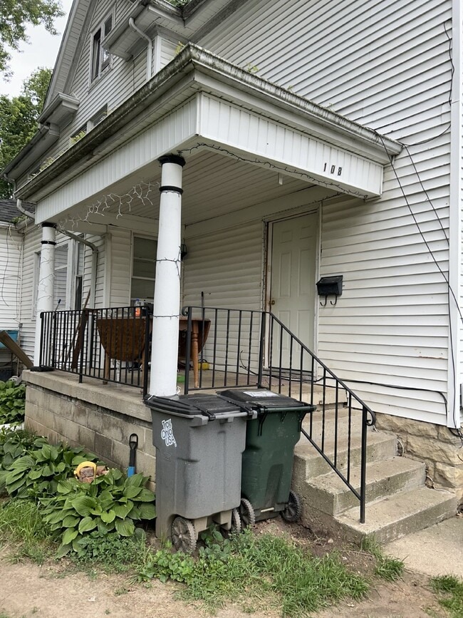 Photo - Welcome Home to Your Charming 1-Bedroom Apartment in Troy!