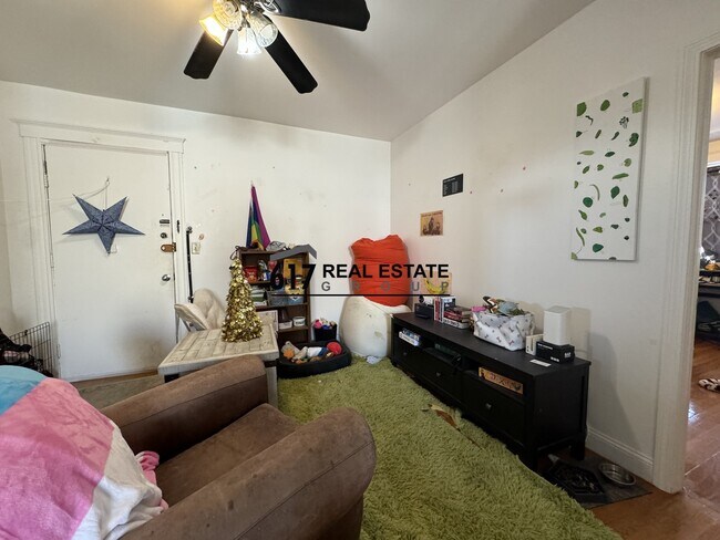 Photo - 27 Egremont Rd Unidad 1