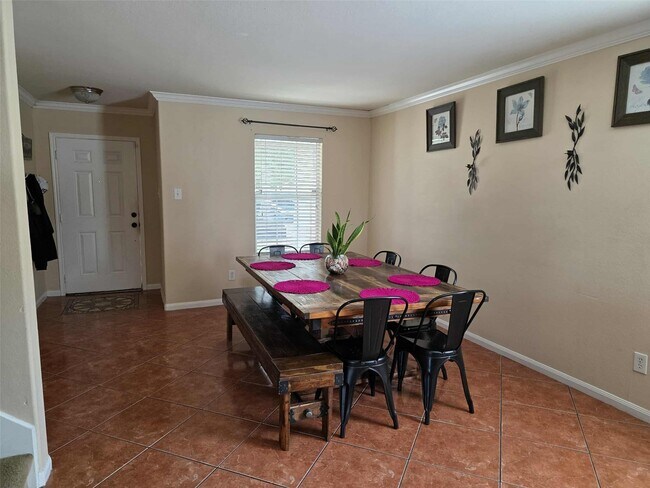 Photo - 10306 Dalehurst Ct