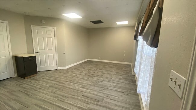 Photo - 32910 Morrison Rd