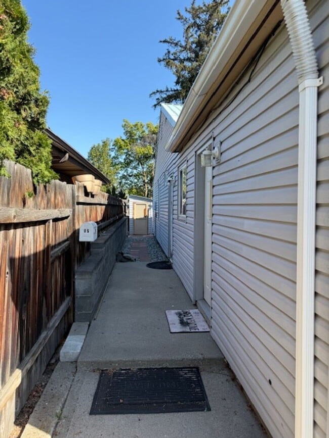 Photo - 908 Bryan St Unidad 908 1/2