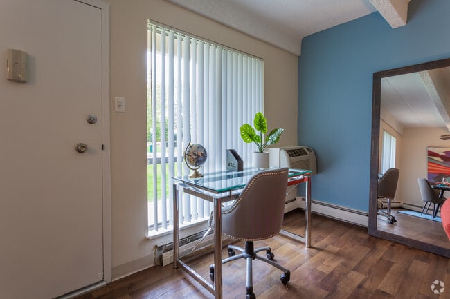 1HAB, 1BA - 715 ft²