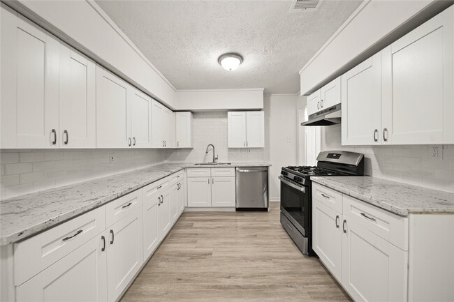 Building Photo - 2942 Knotty Oaks Trail