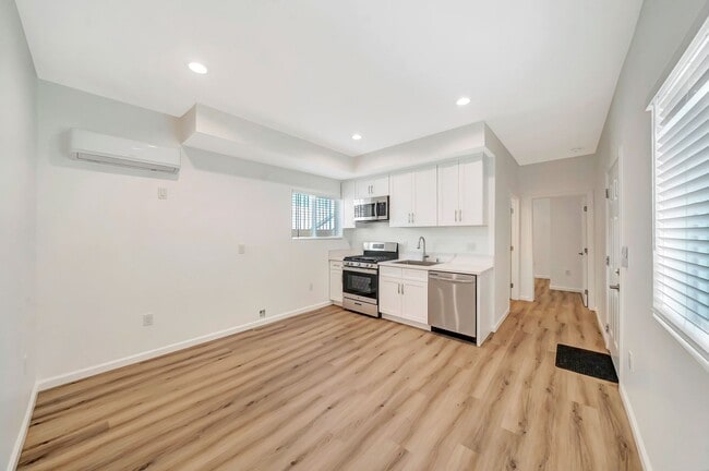 Photo - 14527 Hartland-11 Unit 11