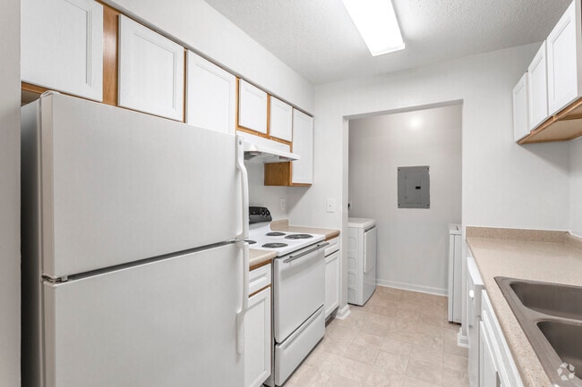 3 BR, 2 BA - 1,209 SF - Dulles Center Apartments - Tax Credit