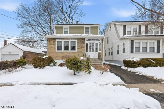 Building Photo - 57 Menzel Ave