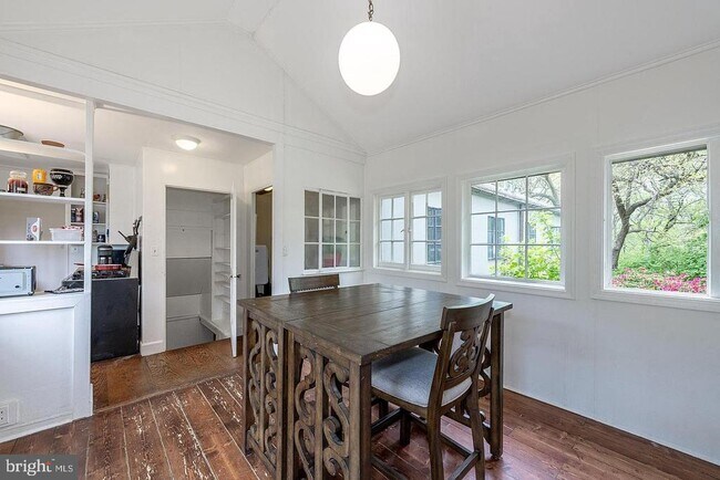 Photo - 9120 Levelle Dr Casa