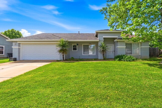 Building Photo - 3 Bedroom Home with RV/Boat Parking, Large Yard & Chicken Coop – Cul-de-Sac Location Near Kids Ki...