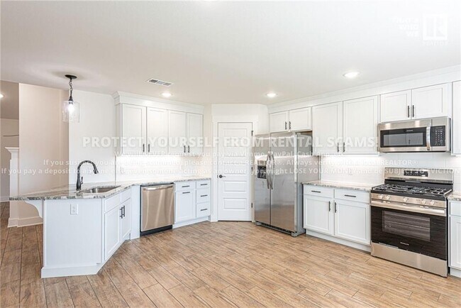 Photo - 51 W Pitts St