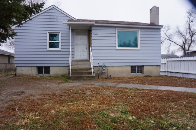 Building Photo - 4 Bedroom Remodeled West Side Salt Lake Home