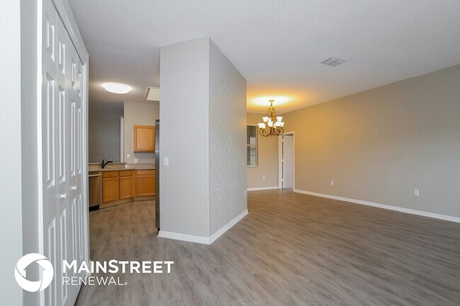 Photo - 421 Peppermill Cir