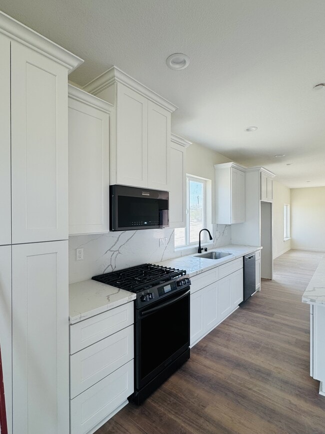 Photo - 10351 Crest Rd