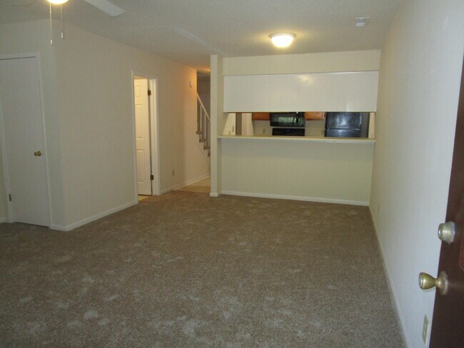 Photo - 700 Archdale Dr