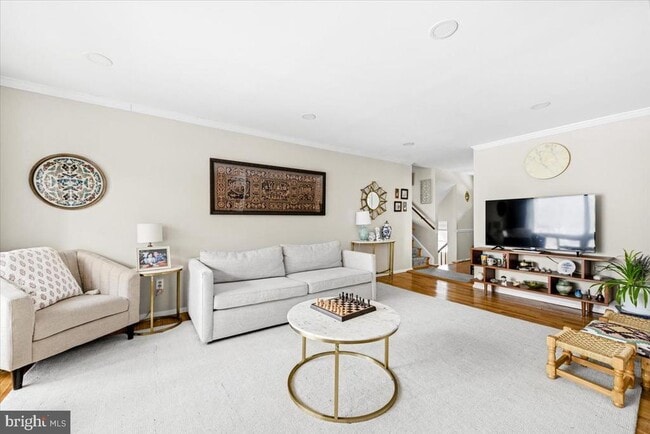 Photo - 903 Leverton Rd