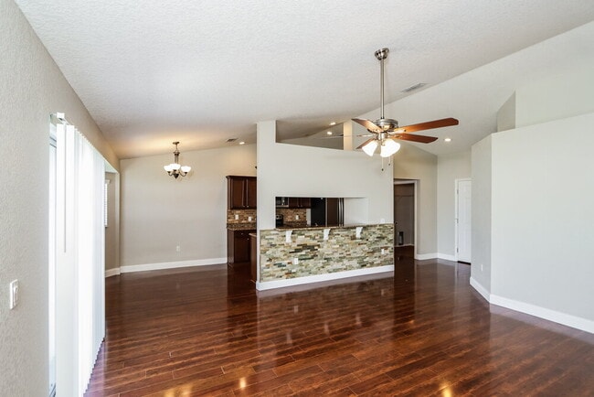 Photo - 5122 Garberia Ave