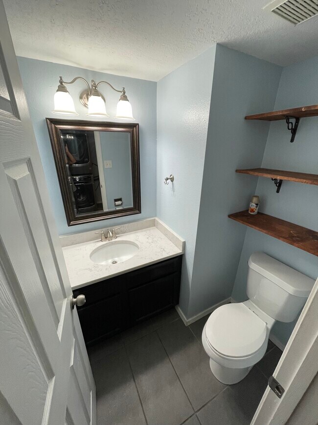 Photo - 5801 Lowell St NE Unit 25c