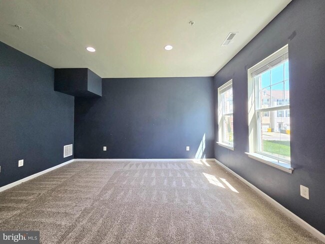 Photo - 1113 Red Hawk Way