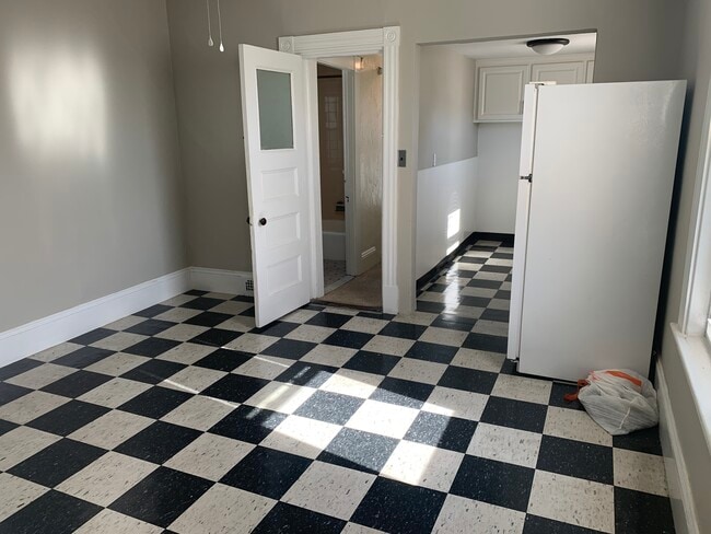 30 French St Unit 2