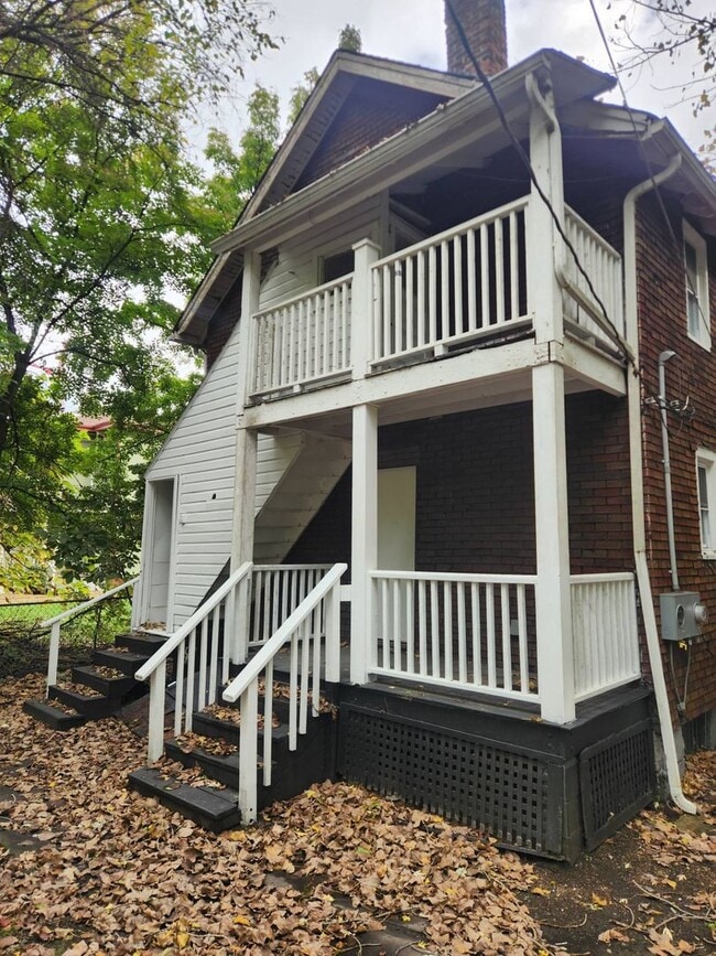 Building Photo - 2186 E 89th St Unit 3