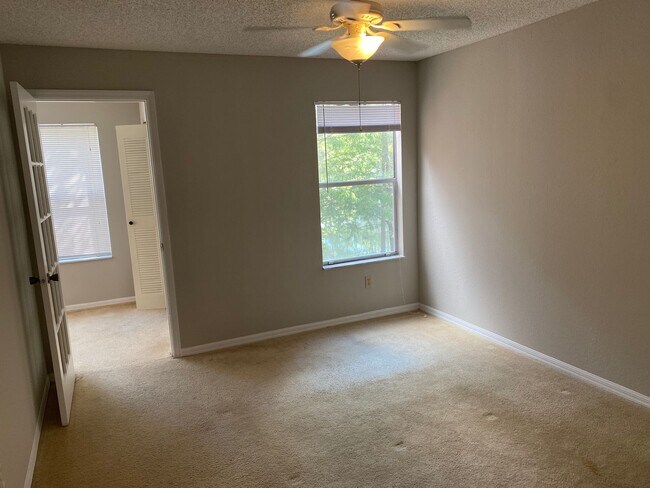 Photo - Venetian Place - 1323 Unit 1323