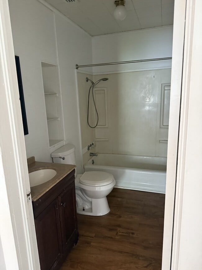 Building Photo - 4387 Kelson Ave Rental