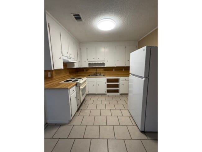 Photo - 2605 Talbert St