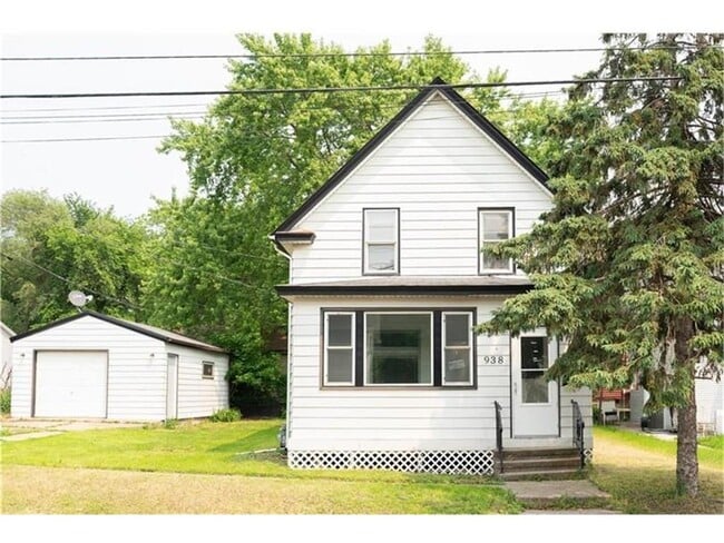 Building Photo - 938 N Cypress St