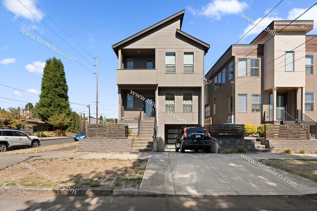 Building Photo - North Portland Studio ADU – Modern Finishe... Unit B