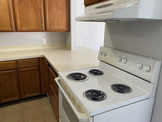 Photo - 144 N 3rd St