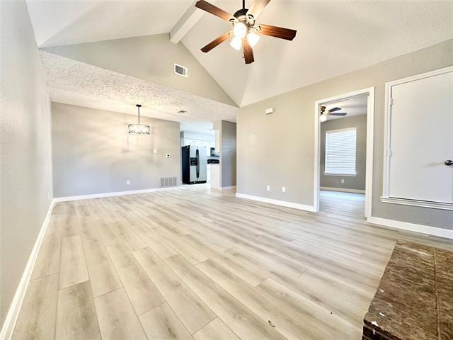 Photo - 1002 Bull Run St