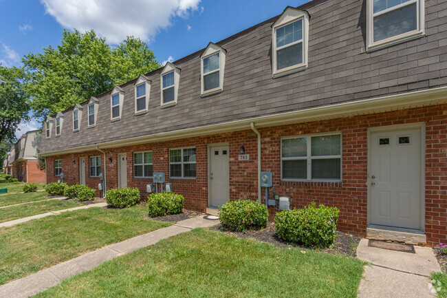 Kingston Townhomes - Baltimore, MD | ForRent.com