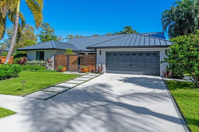 Photo - 744 Windflower Ct