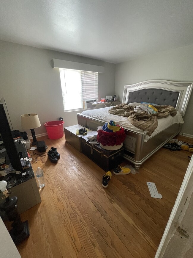 Photo - 7344 Wayne Ave