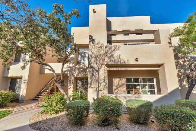 Building Photo - Mission de los Arroyos Beauty! Rental