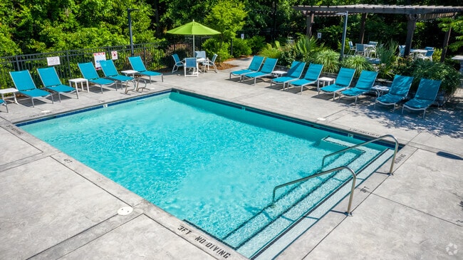 Piscina - Harper Landing Apartments