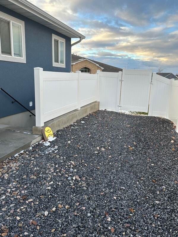 Photo - 306 W Royal Land Dr