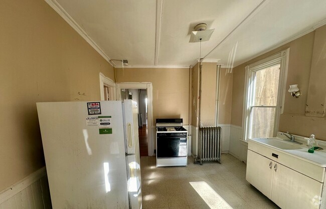 Building Photo - 78-80 Holbrook St Unit 78B Rental