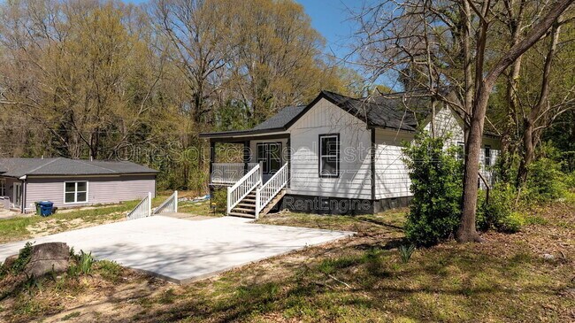 Photo - 665 S Eugenia Pl NW