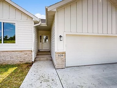 Photo - 520 Meadows Ct