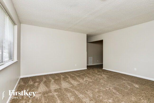 Photo - 1495 Mullanphy Ln