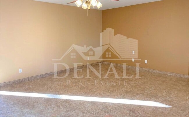 2862 E Bagdad Rd