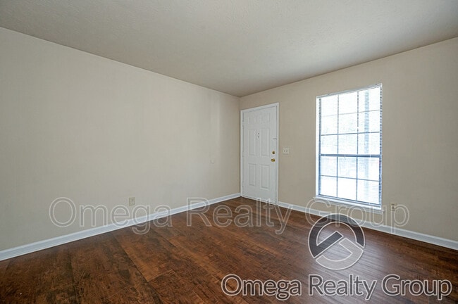 Photo - 1801 Carson Rd Unit Apt 4
