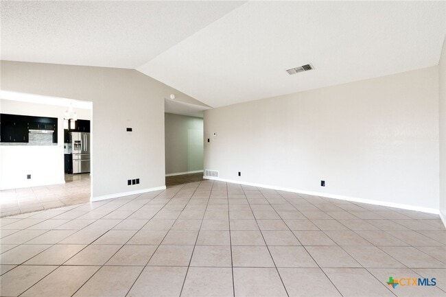 Photo - 1701 Kingman Rd